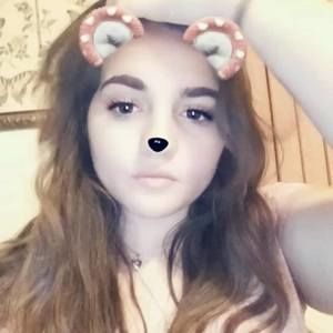 Meet your Posher, Esmeralda